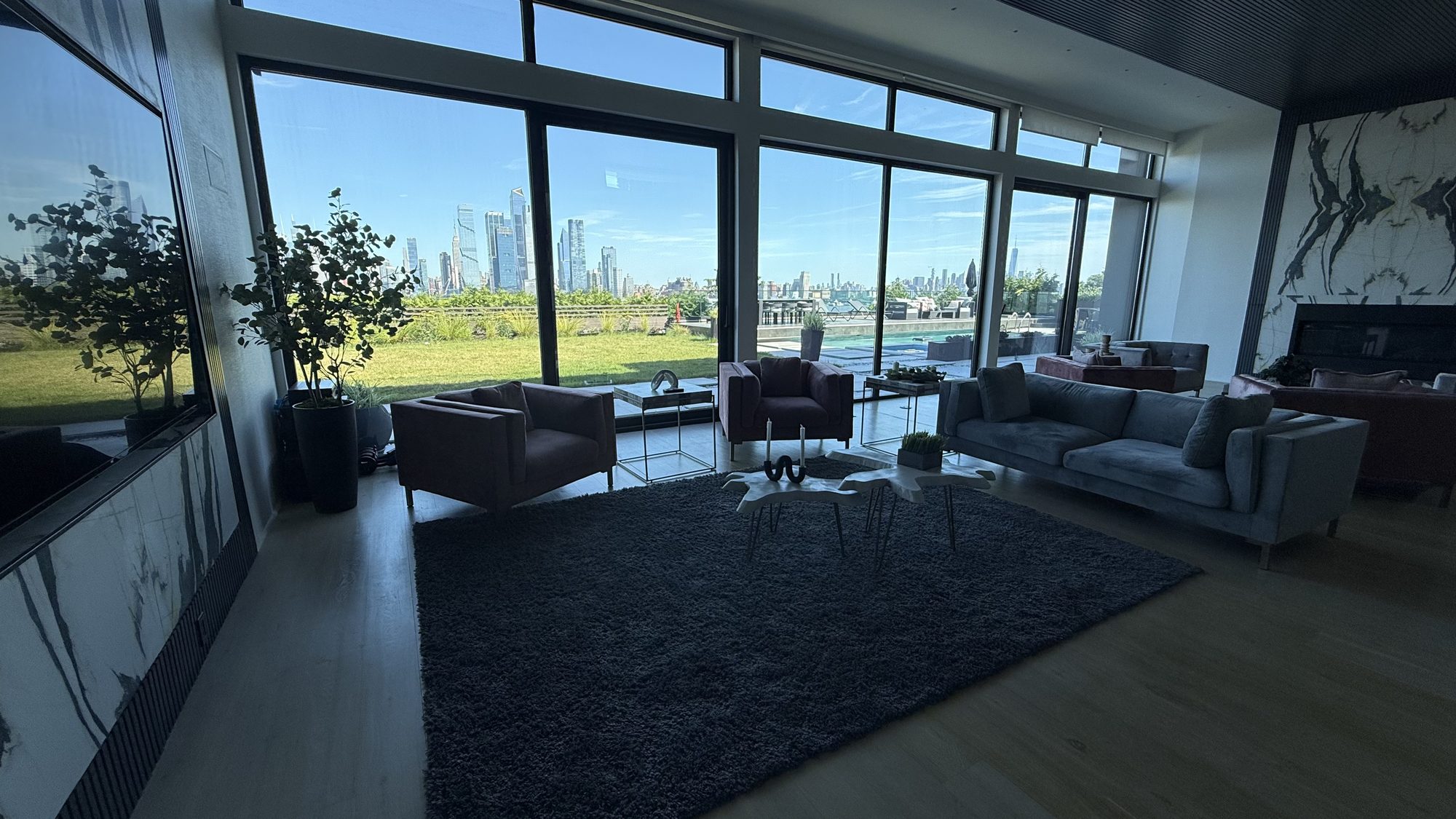 Living room with Manhattan skyline